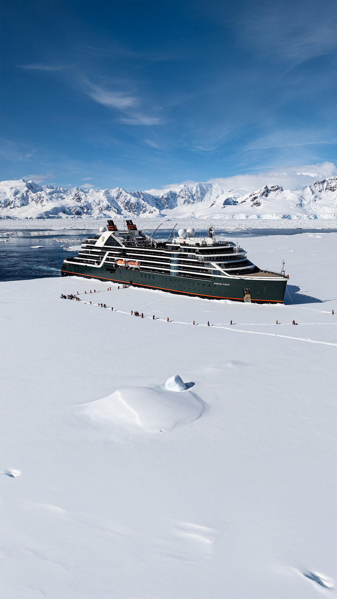 Sailing worldwide, touching all continents